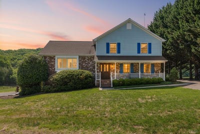 /international/us/115-meadowridge-drive-lynchburg-va-110108225447/