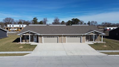 /international/us/828-9th-street-columbus-ne-110100895346/