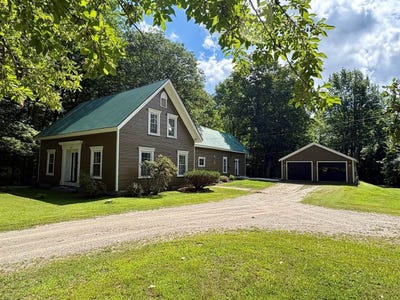 /international/us/2629-kennebec-road-newburgh-me-110110000856/