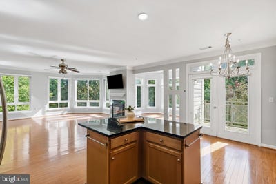 /international/us/1621-ladue-court-woodbridge-va-110120095372/