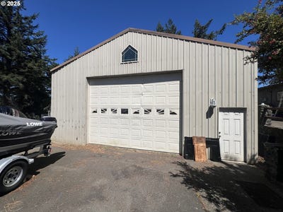 /international/us/oconnell-northbend-or-110107439119/