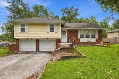 /international/us/721-s-hudson-street-buckner-mo-110120089859/