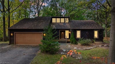 /international/us/3626-antoinette-drive-cuyahoga-falls-oh-110120455007/