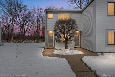 /international/us/64-rosebud-lane-mt-clemens-mi-110106676498/