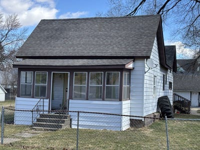 /international/us/224-s-main-street-kingston-il-110106812810/