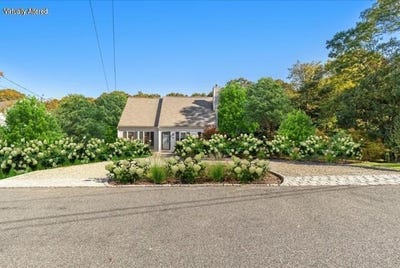 /international/us/40-waterfield-road-osterville-ma-110103116022/