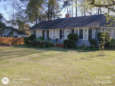 /international/us/515-n-pine-lane-wadesboro-nc-110096997604/