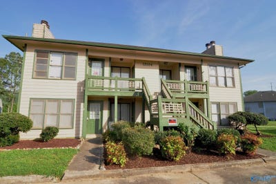 /international/us/12104-carriage-court-huntsville-al-110108490010/