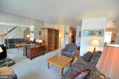/international/us/312-scola-road-brookhaven-pa-110101242460/