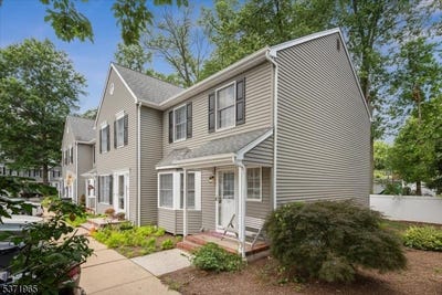 /international/us/32-village-ct-bound-brook-boro-nj-110101293040/