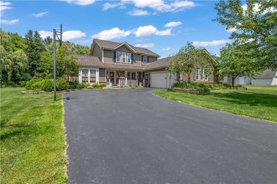 /international/us/1296-lakeville-lane-webster-ny-110110337516/