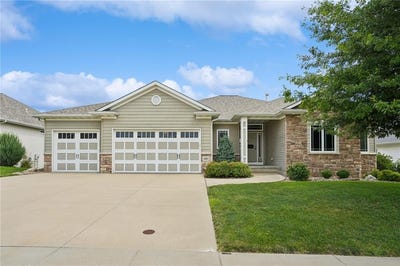 /international/us/4060-monarch-avenue-marion-ia-110109496041/