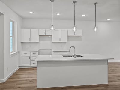 /international/us/9565-thorncrown-lane-fort-worth-tx-110097932740/
