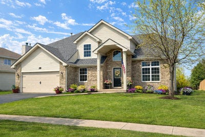 /international/us/24850-michele-drive-plainfield-il-110107355487/