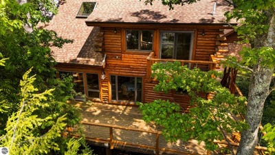 /international/us/10037-mud-lake-road-interlochen-mi-110100127452/