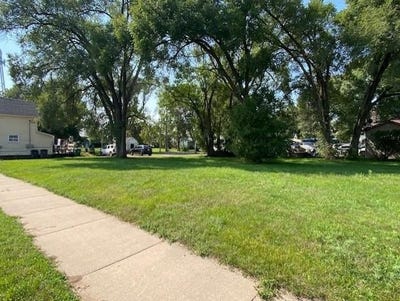 /international/us/1411-w-grand-avenue-wisconsin-rapids-wi-110094842174/