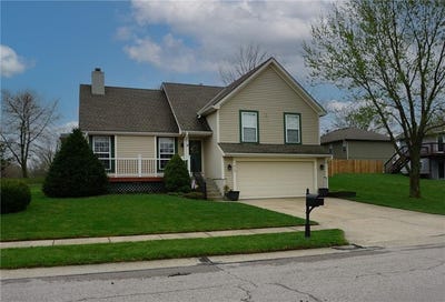 /international/us/413-regency-park-street-kearney-mo-110106928894/