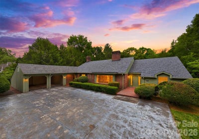 /international/us/1811-5th-street-nw-hickory-nc-110108548767/
