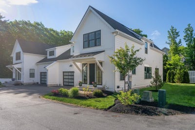 /international/us/1171-sagamore-avenue-portsmouth-nh-110108503529/