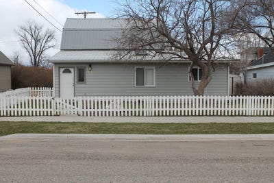 /international/us/212-east-3rd-ave-big-timber-mt-110107953705/