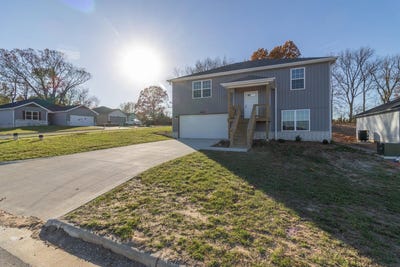 /international/us/819-holstein-lane-marshfield-mo-110098679151/