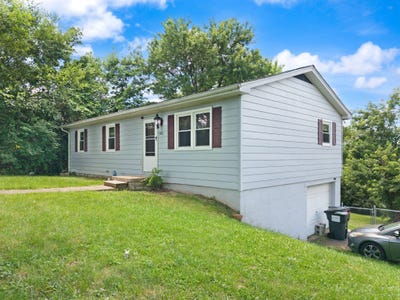 /international/us/105-hager-drive-richmond-ky-110108587133/