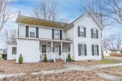 /international/us/215-william-street-cape-vincent-ny-110105019357/
