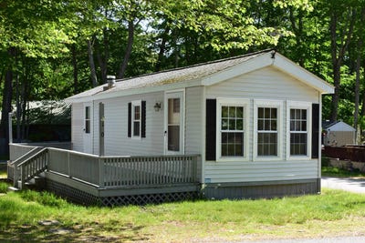 /international/us/10-annaloro-boulevard-danville-nh-110100982492/