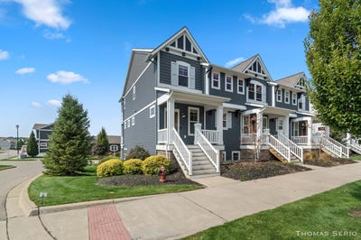 /international/us/940-s-lake-street-whitehall-mi-110106583428/