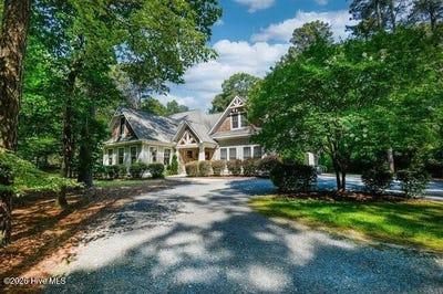 /international/us/680-n-bethesda-road-southern-pines-nc-110108416215/