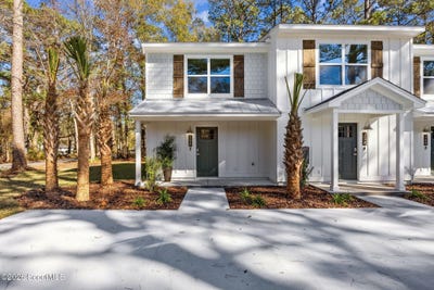 /international/us/182-clarks-bluff-road-kingsland-ga-110108176533/