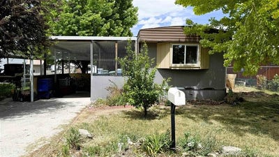 /international/us/2009-sage-loop-worland-wy-110108743375/
