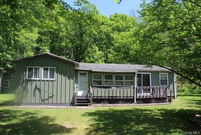 /international/us/553-friedenstein-road-long-eddy-ny-110108722805/
