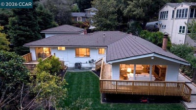 /international/us/24-las-vegas-rd-orinda-ca-110108398301/