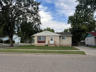 /international/us/918-8th-street-mobridge-sd-110110267796/