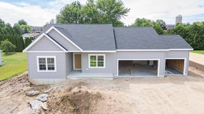 /international/us/406-valley-drive-theresa-wi-110098163462/