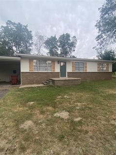 /international/us/1610-w-frank-street-grand-saline-tx-110105846483/