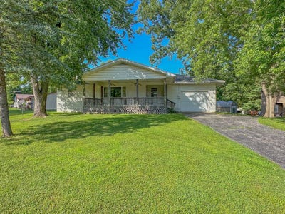 /international/us/501-n-main-st-pleasant-hill-il-110100899877/