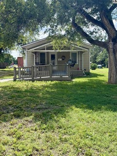 /international/us/1108-s-ash-st-mcpherson-ks-110108588207/