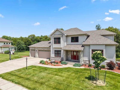 /international/us/2221-brown-deer-rd-coralville-ia-110108886579/