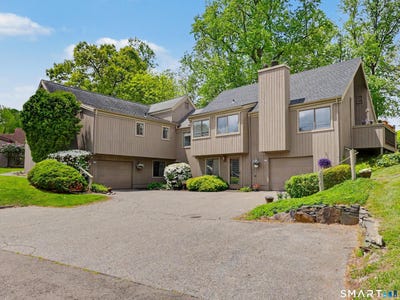 /international/us/261-agawam-drive-stratford-ct-110108203697/