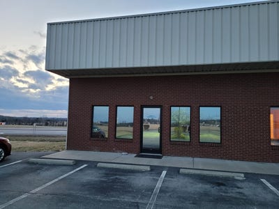 /international/us/1004-dewey-drive-lawrenceburg-ky-110104850761/