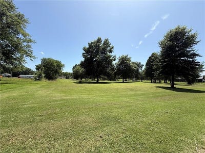 /international/us/500-w-hickory-st-stilwell-ok-110100987159/