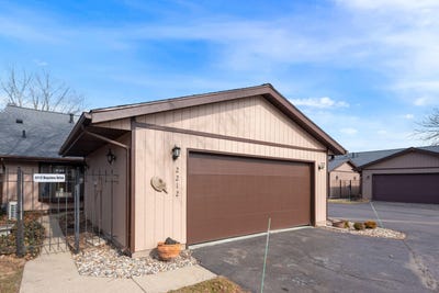 /international/us/2212-bayview-drive-michigan-city-in-110105918699/