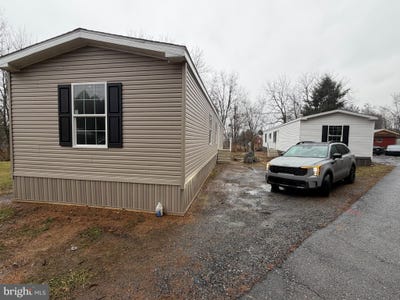 /international/us/fidler-court-pine-grove-pa-110105950894/