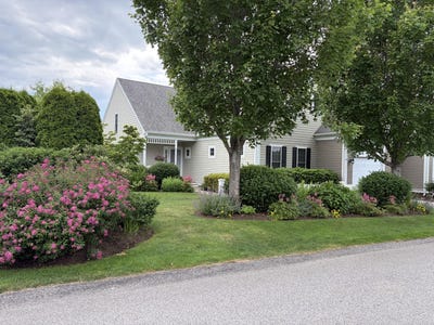 /international/us/2-amberwood-court-bourne-ma-110107084718/