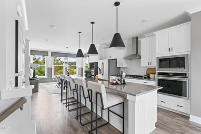 /international/us/679-bandon-alley-cary-nc-110098681362/