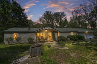 /international/us/24608-brookside-road-hermitage-mo-110107719293/