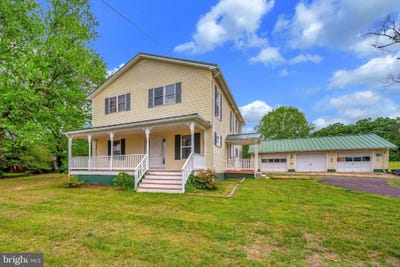 /international/us/23202-village-road-unionville-va-110108221734/