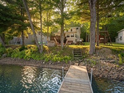 /international/us/42-loon-road-canaan-me-110109568622/